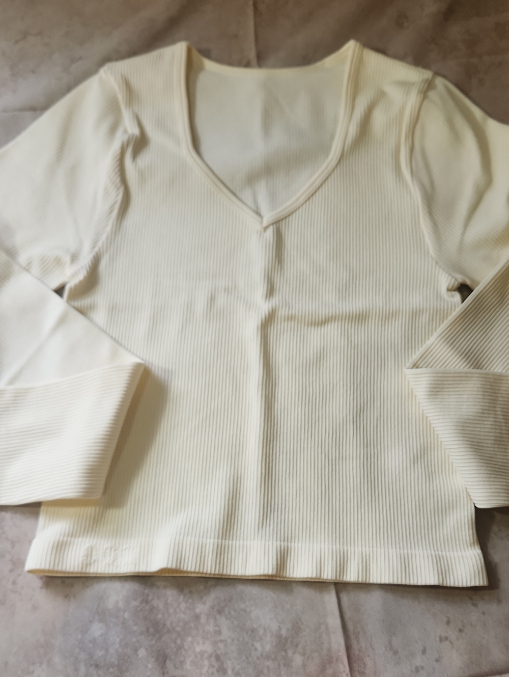 Women’s Ribbed V-Neck Sweater Top - Cream